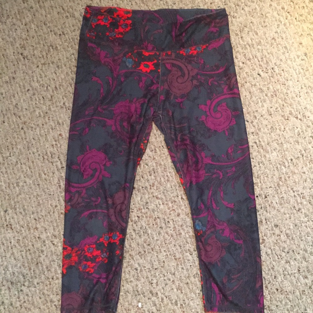 Fabletics leggings, medium crop